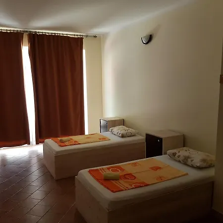 Dubrovnik Marine Hostal